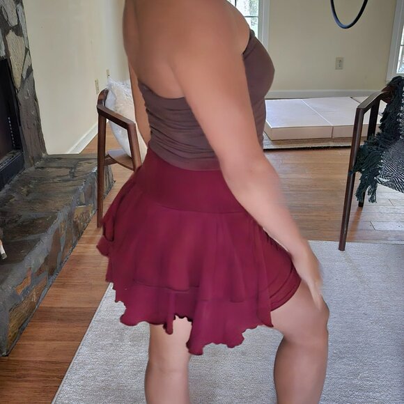 Harmonic threads bustle shorts